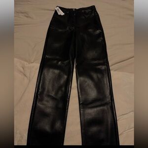 Aritzia Black Women Jeans